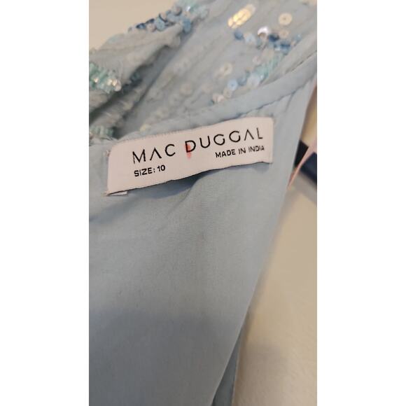 Mac Duggal Sequined V-Neck Flutter Sleeve Tea-Length Dress - Picture 5 of 7